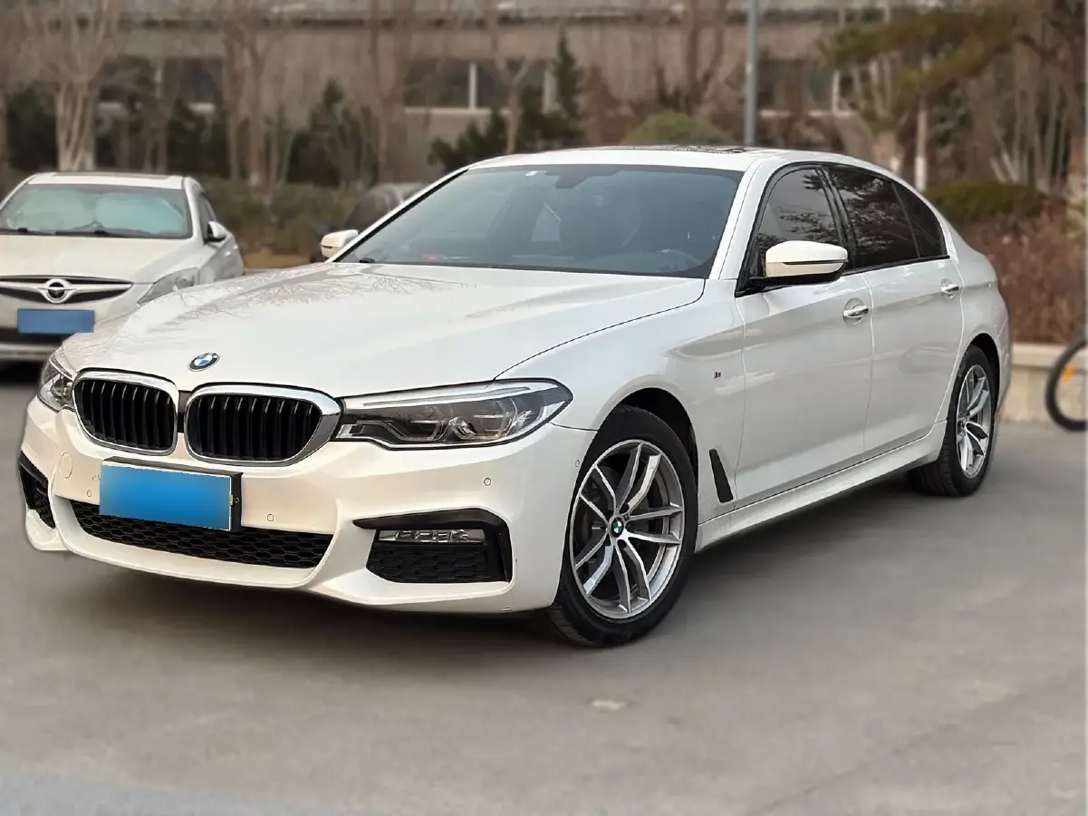 2018 BMW 5 Series 2.0T 184HP L4 8AT