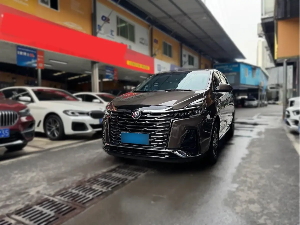 2023 Buick GL8 2.0T 237HP L4 9AT