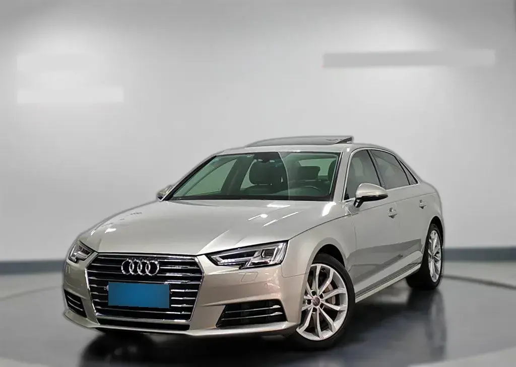 2017 Audi A4L 2.0T 252HP L4 7DCT
