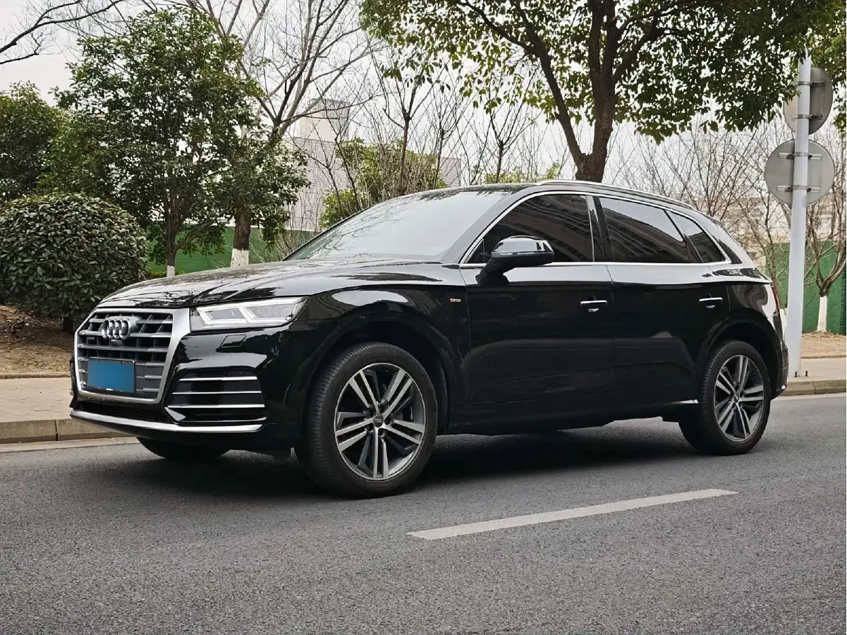 2020 Audi Q5L 2.0T 252HP L4 7DCT