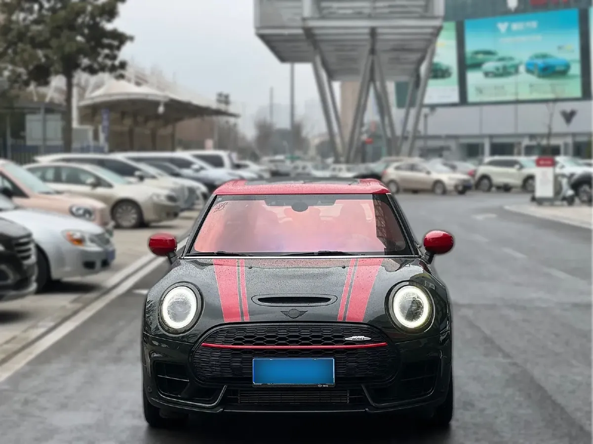 2023 MINI JCW CLUBMAN 2.0T 272HP L4 8AT,autocango,china used car exporter,china ev exporter,chinese used car exporter,chinese used ev exporter