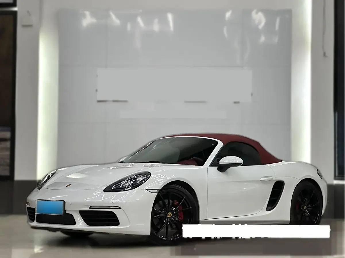 2018 Porsche 718 2.0T 250HP H4 7DCT