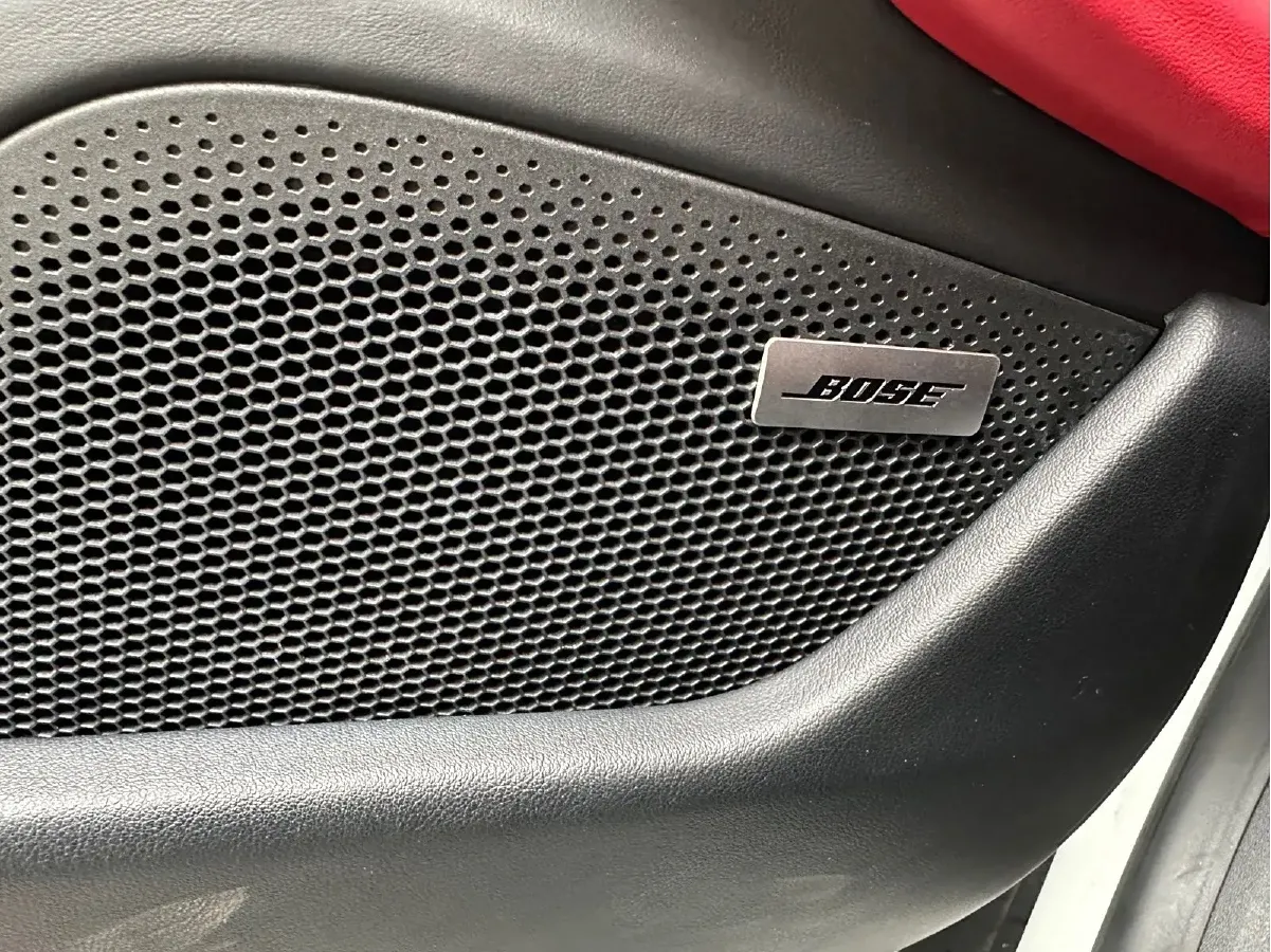 2019 Porsche Taycan 2AT BEV 79.2KWH,autocango,china used car exporter,china ev exporter,chinese used car exporter,chinese used ev exporter