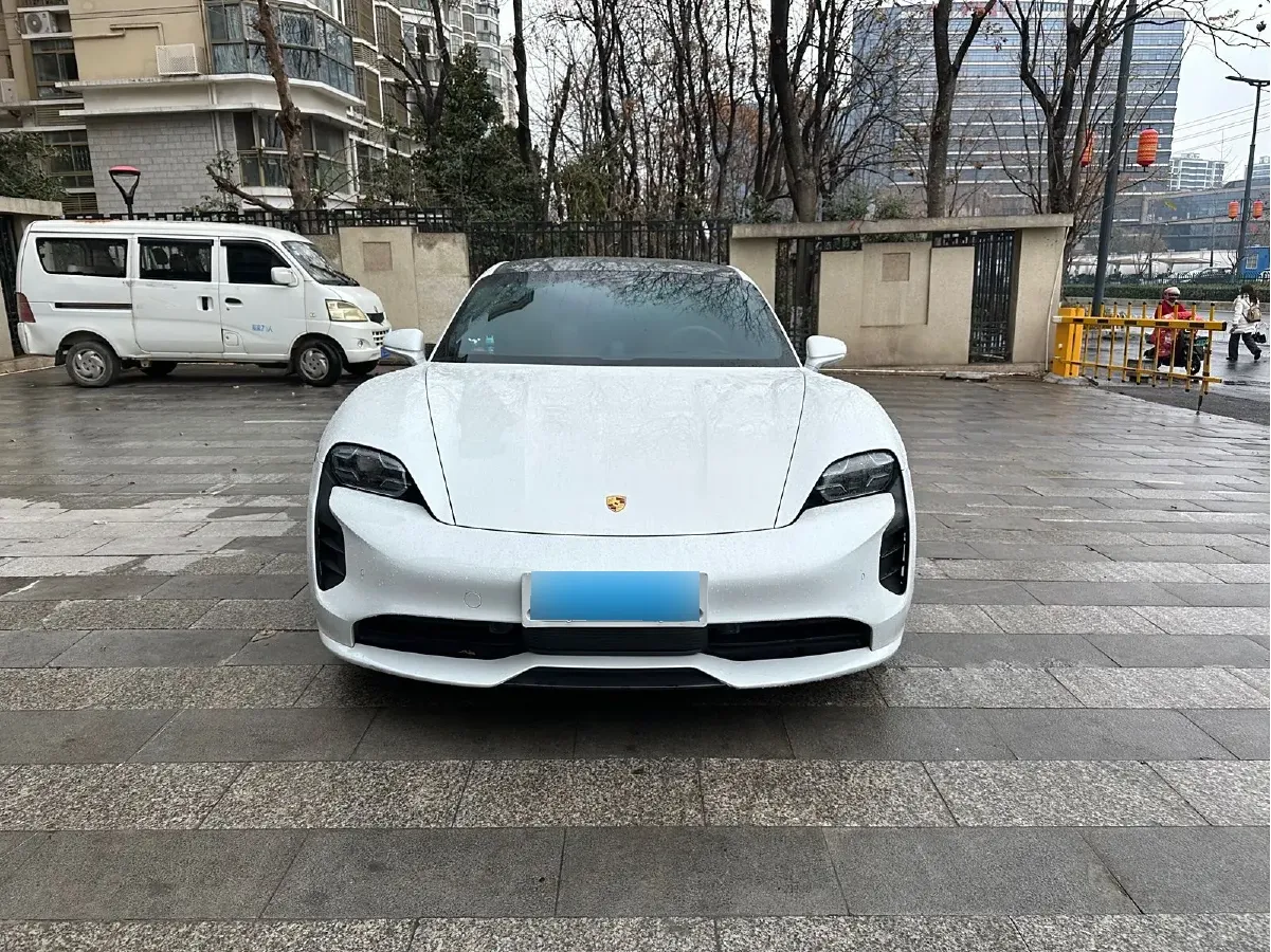 2019 Porsche Taycan 2AT BEV 79.2KWH,autocango,china used car exporter,china ev exporter,chinese used car exporter,chinese used ev exporter
