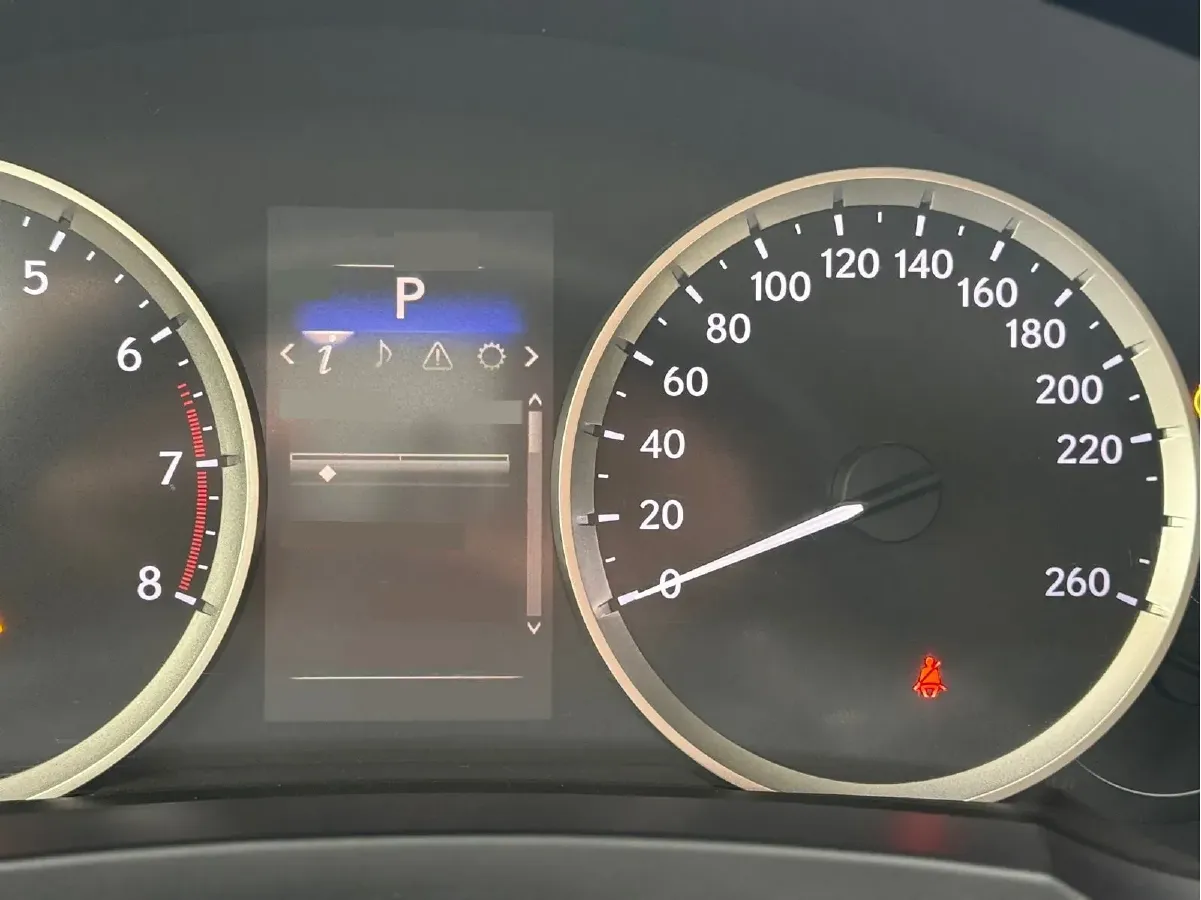 2013 Lexus IS 2.5L 208HP V6 6AT,autocango,china used car exporter,china ev exporter,chinese used car exporter,chinese used ev exporter