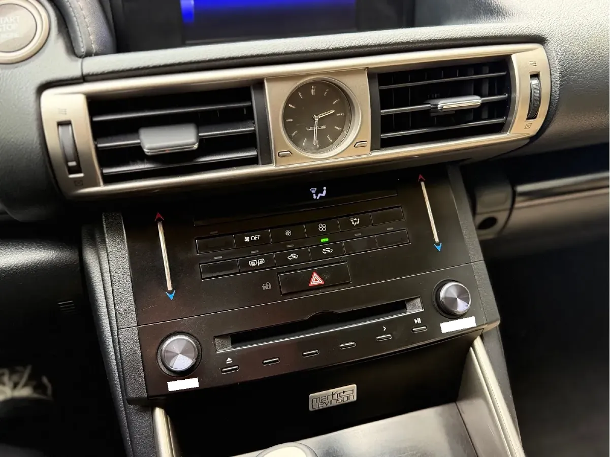 2013 Lexus IS 2.5L 208HP V6 6AT,autocango,china used car exporter,china ev exporter,chinese used car exporter,chinese used ev exporter