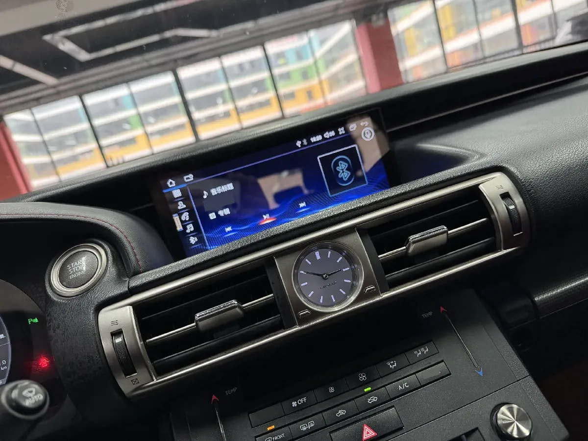 2015 Lexus IS 2.0T 245HP L4 8AT,autocango,china used car exporter,china ev exporter,chinese used car exporter,chinese used ev exporter