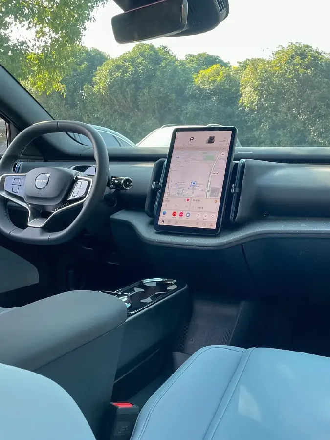 2025 Volvo EX30 BEV 66KWH,autocango,china used car exporter,china ev exporter,chinese used car exporter,chinese used ev exporter