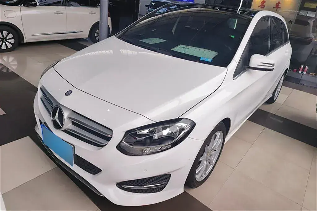 2015 Mercedes-Benz B Class 1.6T 156HP L4 7DCT