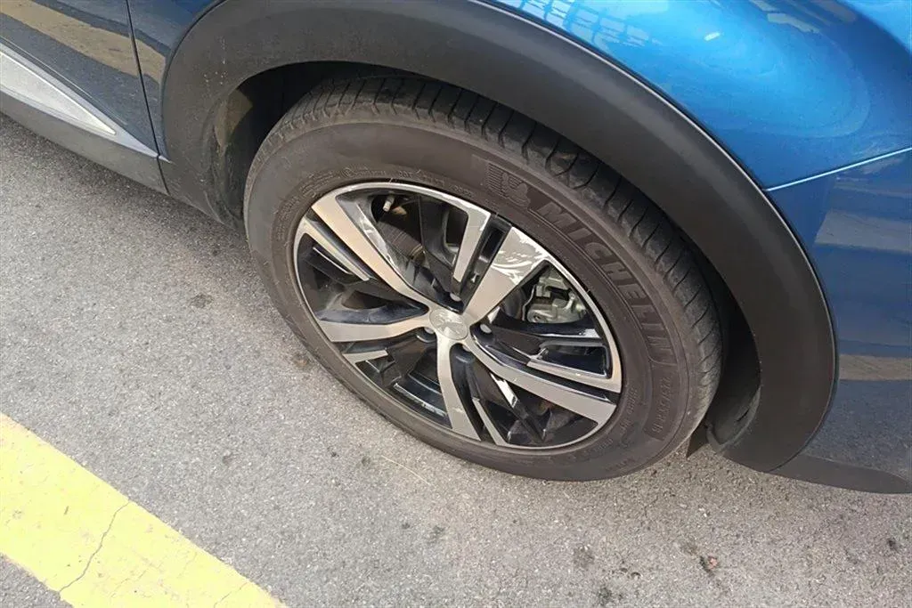 2022 Peugeot 4008 1.8T 211HP L4 8AT,autocango,china used car exporter,china ev exporter,chinese used car exporter,chinese used ev exporter