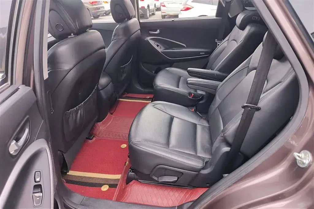2013 Hyundai Grand SantaFe 2.2T 197HP L4 6AT,autocango,china used car exporter,china ev exporter,chinese used car exporter,chinese used ev exporter