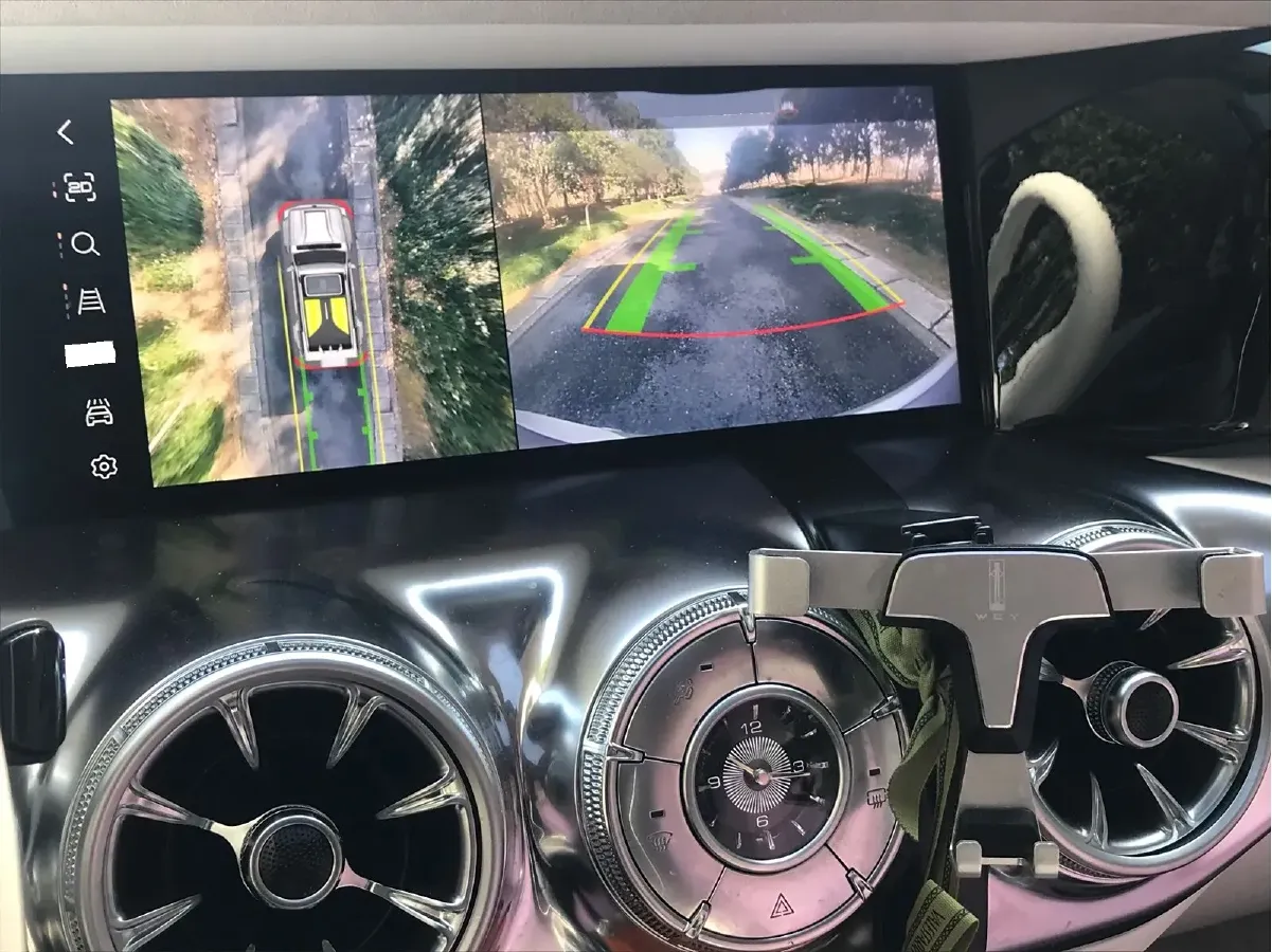 2021 Cyberspace 300 2.0T 227HP L4 8AT,autocango,china used car exporter,china ev exporter,chinese used car exporter,chinese used ev exporter