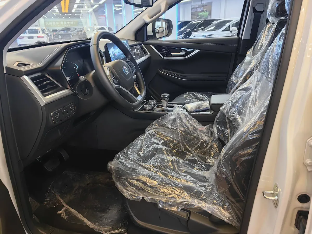 2024 SinoTruck VGV BoSheng 2.0T 190HP L4 8AT,autocango,china used car exporter,china ev exporter,chinese used car exporter,chinese used ev exporter