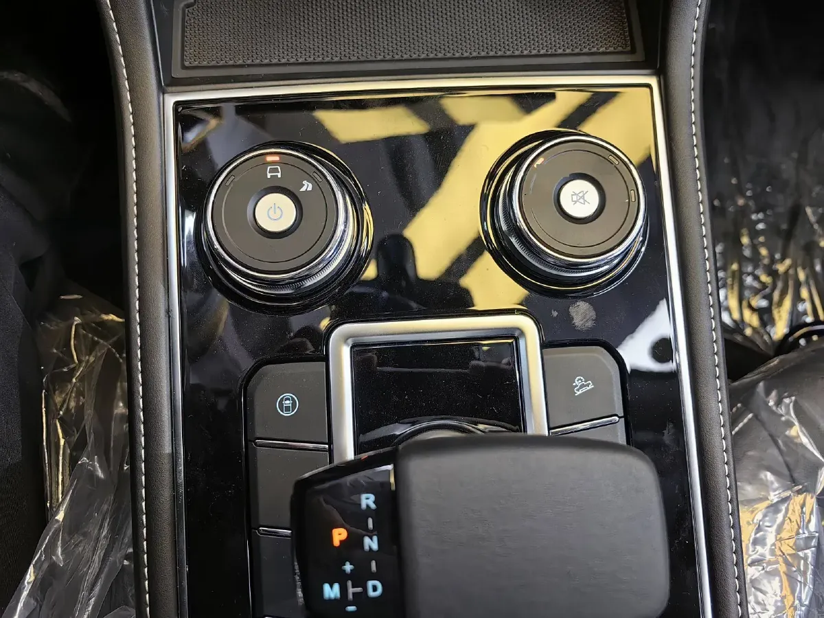 2024 SinoTruck VGV BoSheng 2.0T 190HP L4 8AT,autocango,china used car exporter,china ev exporter,chinese used car exporter,chinese used ev exporter