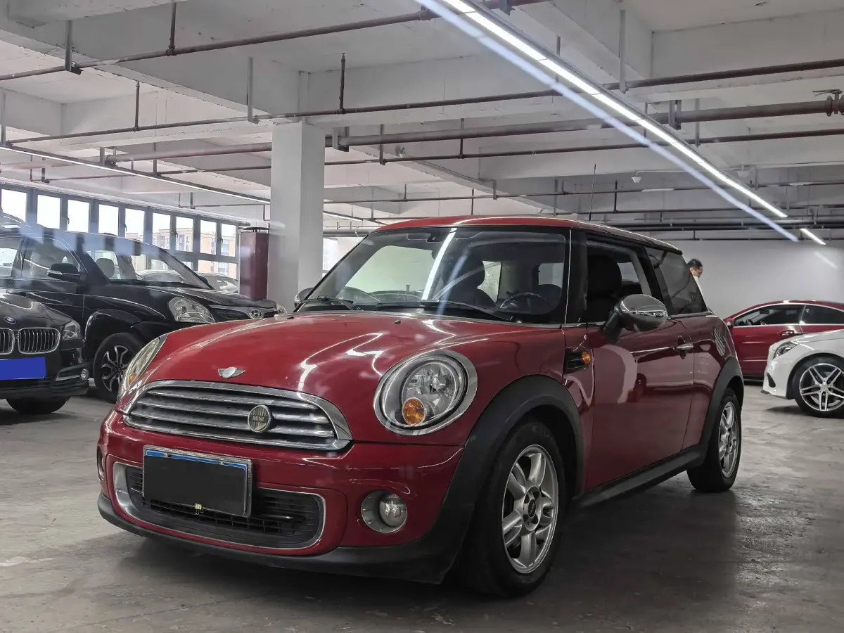 2012 MINI MINI 1.6L 98HP L4 6AT