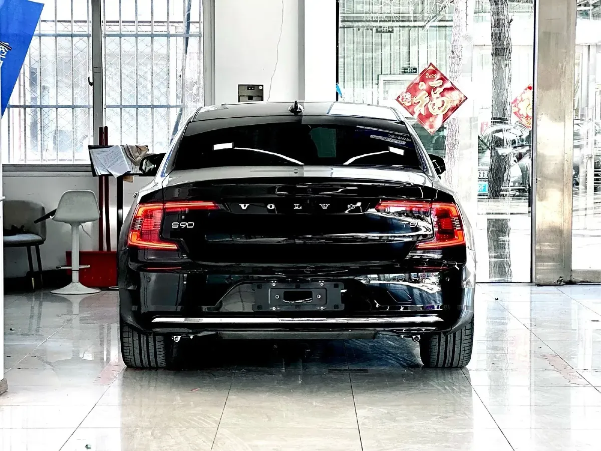 2025 Volvo S90 PHEV 2.0T 310HP L4 8AT PHEV 18.831KWH,autocango,china used car exporter,china ev exporter,chinese used car exporter,chinese used ev exporter