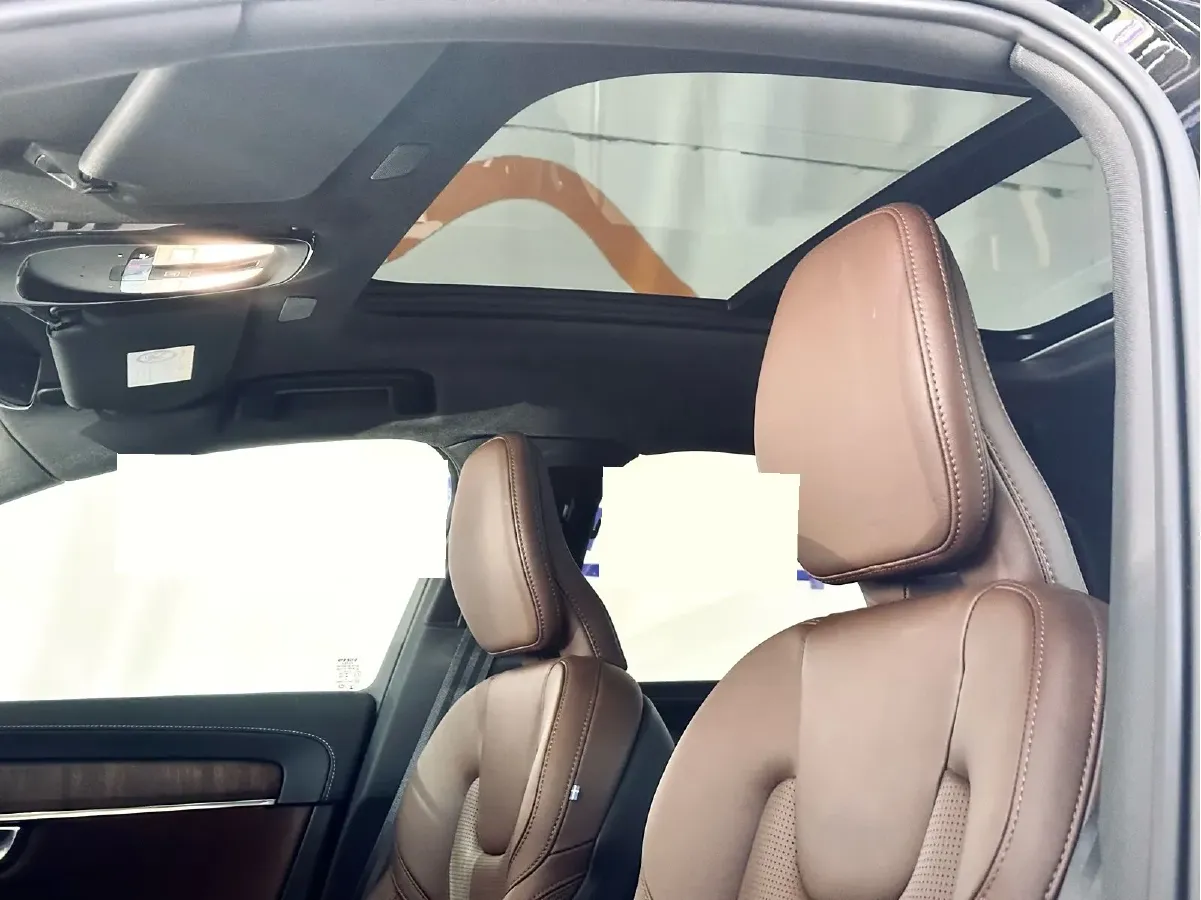 2025 Volvo S90 PHEV 2.0T 310HP L4 8AT PHEV 18.831KWH,autocango,china used car exporter,china ev exporter,chinese used car exporter,chinese used ev exporter