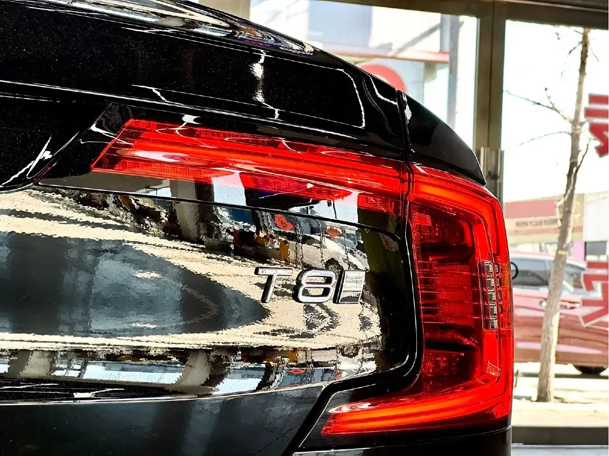 2025 Volvo S90 PHEV 2.0T 310HP L4 8AT PHEV 18.831KWH,autocango,china used car exporter,china ev exporter,chinese used car exporter,chinese used ev exporter