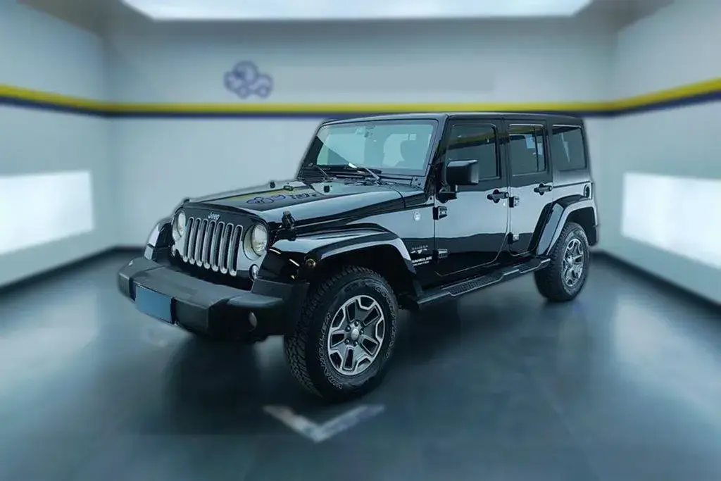 2015 Jeep Wrangler 3.0L 234HP V6 5AT