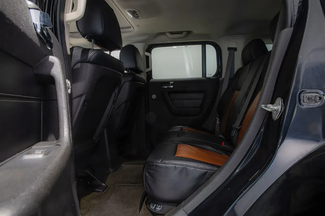 2008 Hummer H3 3.7L 245HP L5 4AT,autocango,china used car exporter,china ev exporter,chinese used car exporter,chinese used ev exporter