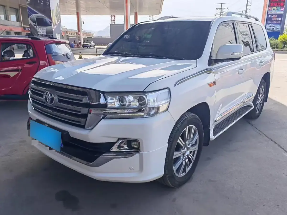 2015 Toyota Land Cruiser 4.0L 275HP V6 5AT