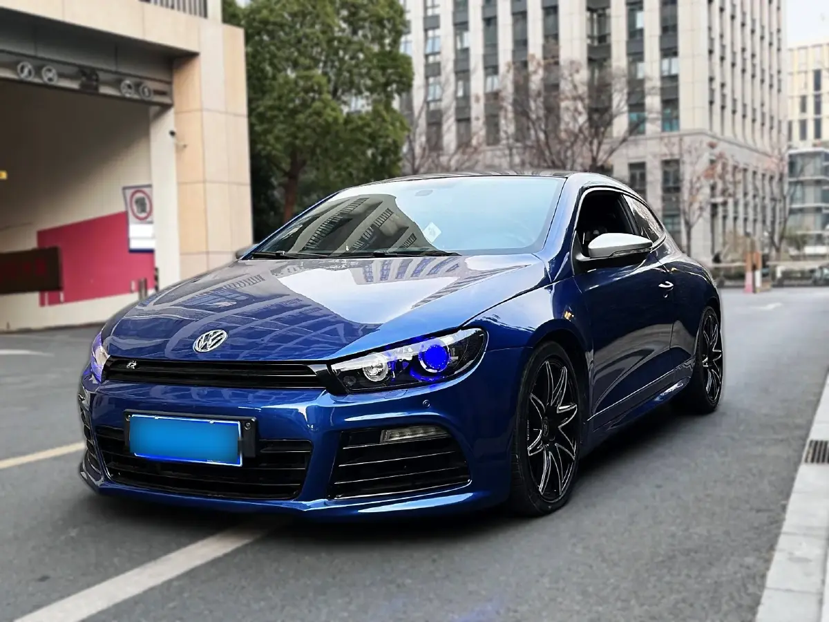 2011 Volkswagen Scirocco 2.0T 256HP L4 6DCT