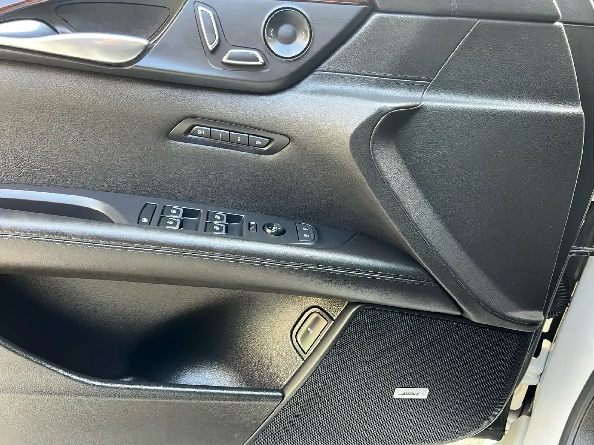 2019 Cadillac CT6 2.0T 241HP L4 10AT,autocango,china used car exporter,china ev exporter,chinese used car exporter,chinese used ev exporter