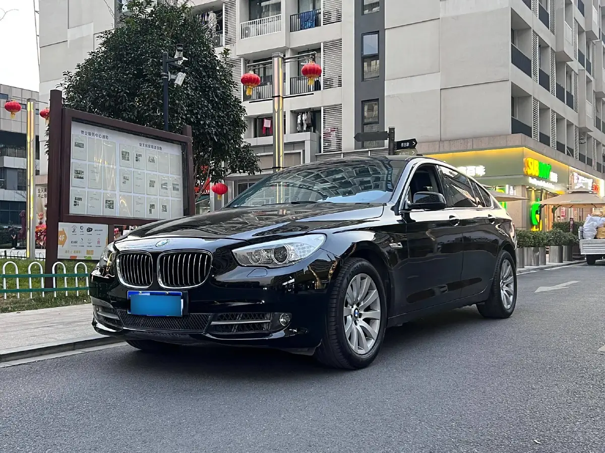 2010 BMW 5 Series GT 3.0T 306HP L6 8AT