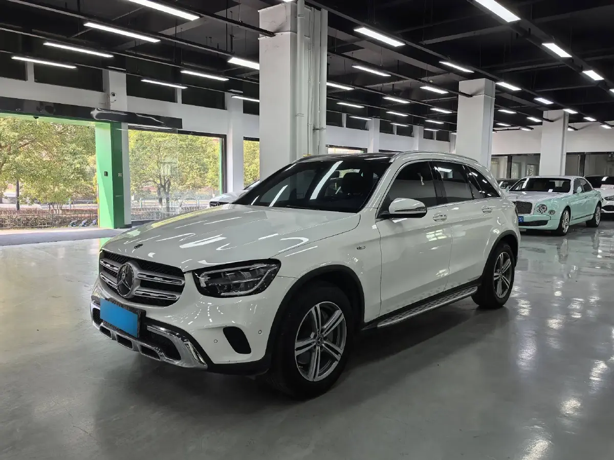 2020 Mercedes-Benz GLC Class 2.0T 197HP L4 9AT