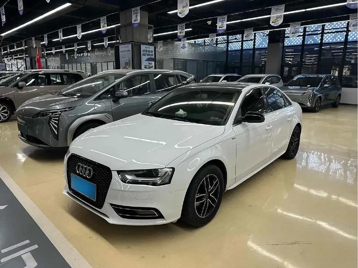 2013 Audi A4L 2.0T 180HP L4 CVT
