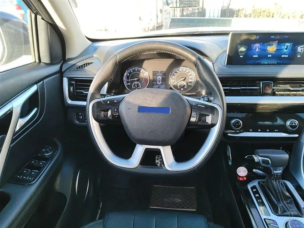 2018 Traum SEEK 5 1.5T 156HP L4 6AT,autocango,china used car exporter,china ev exporter,chinese used car exporter,chinese used ev exporter