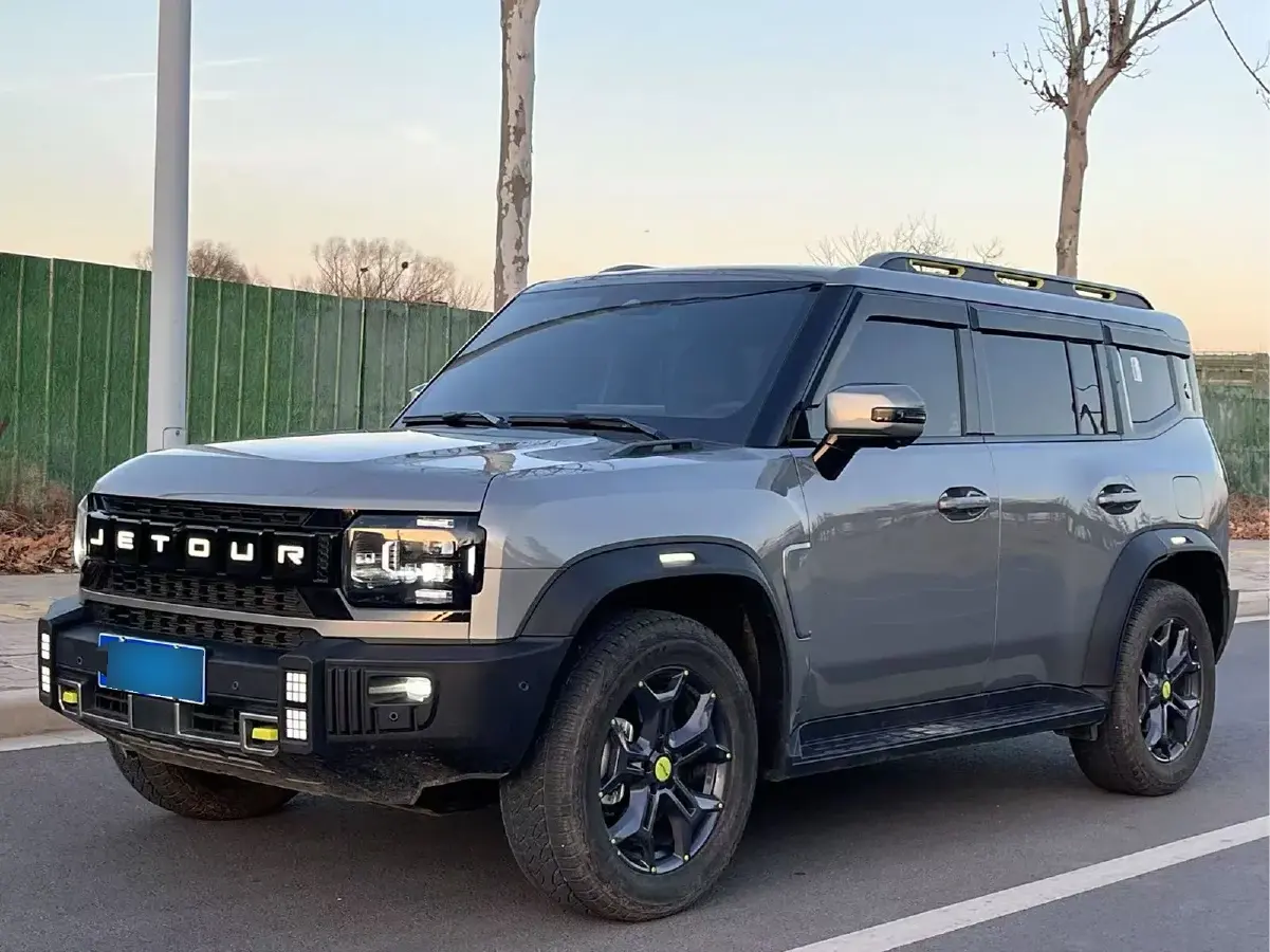 2023 Jetour Traveller 2.0T 254HP L4 7DCT