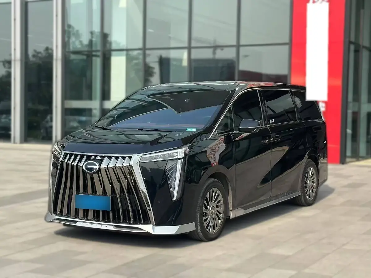 2023 GAC Trumpchi M8 2.0T 190HP L4 E-CVT Hybrid