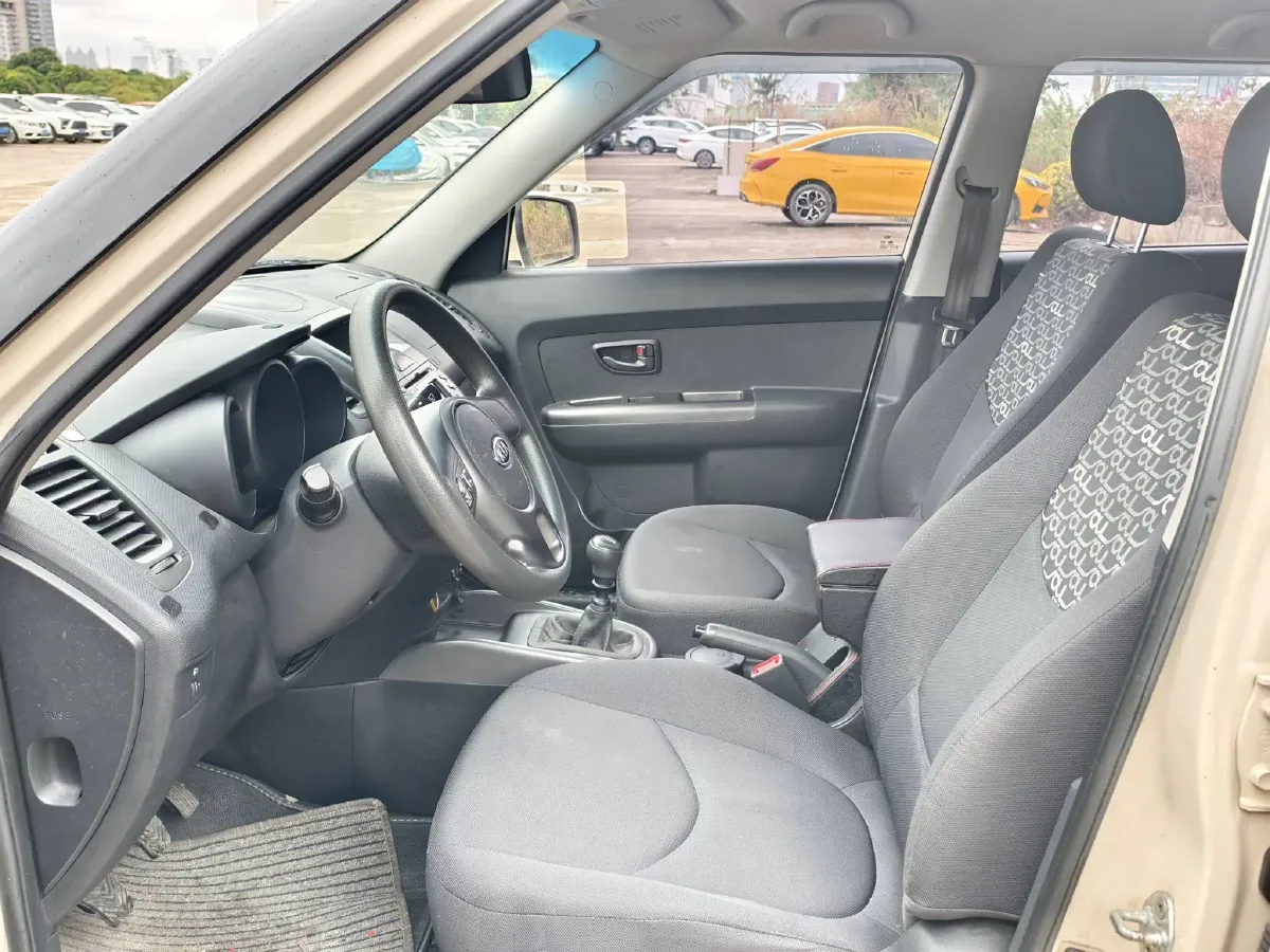 2012 Kia Soul 1.6L 123HP L4 5MT,autocango,china used car exporter,china ev exporter,chinese used car exporter,chinese used ev exporter