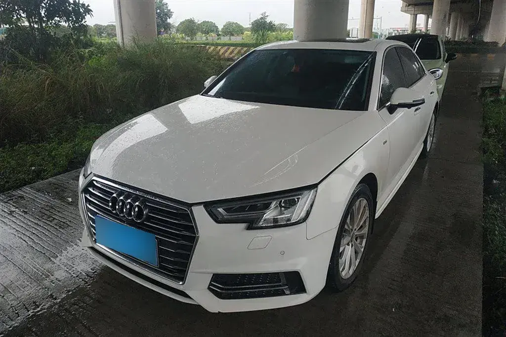 2019 Audi A4L 2.0T 190HP L4 7DCT