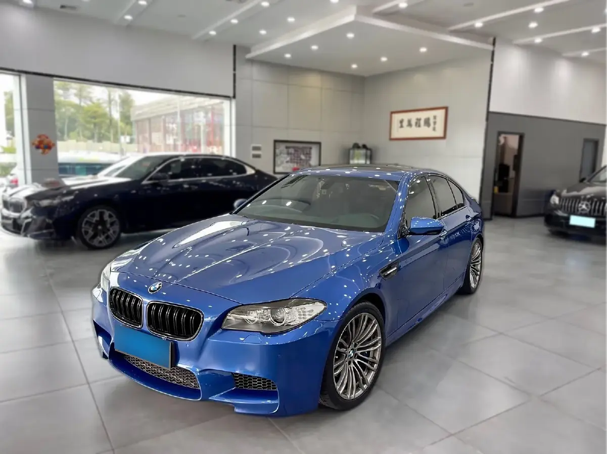 2012 BMW M5 4.4T 560HP V8 7DCT
