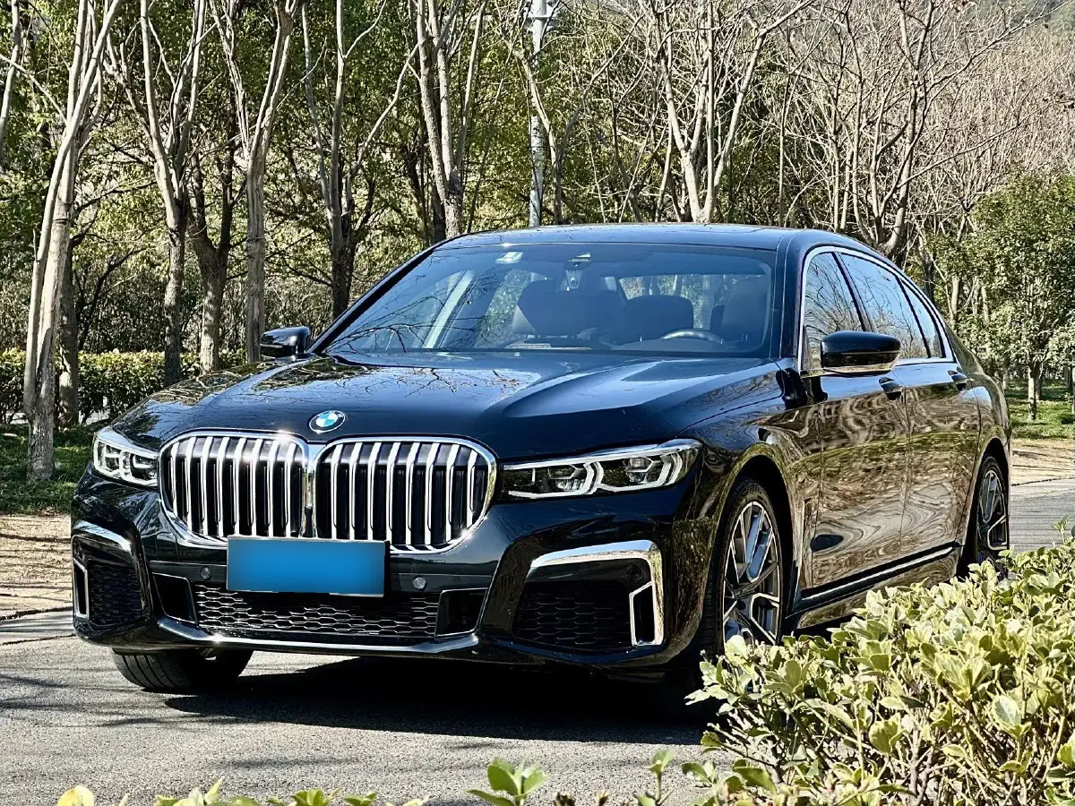 2021 BMW 7 Series 2.0T 265HP L4 8AT