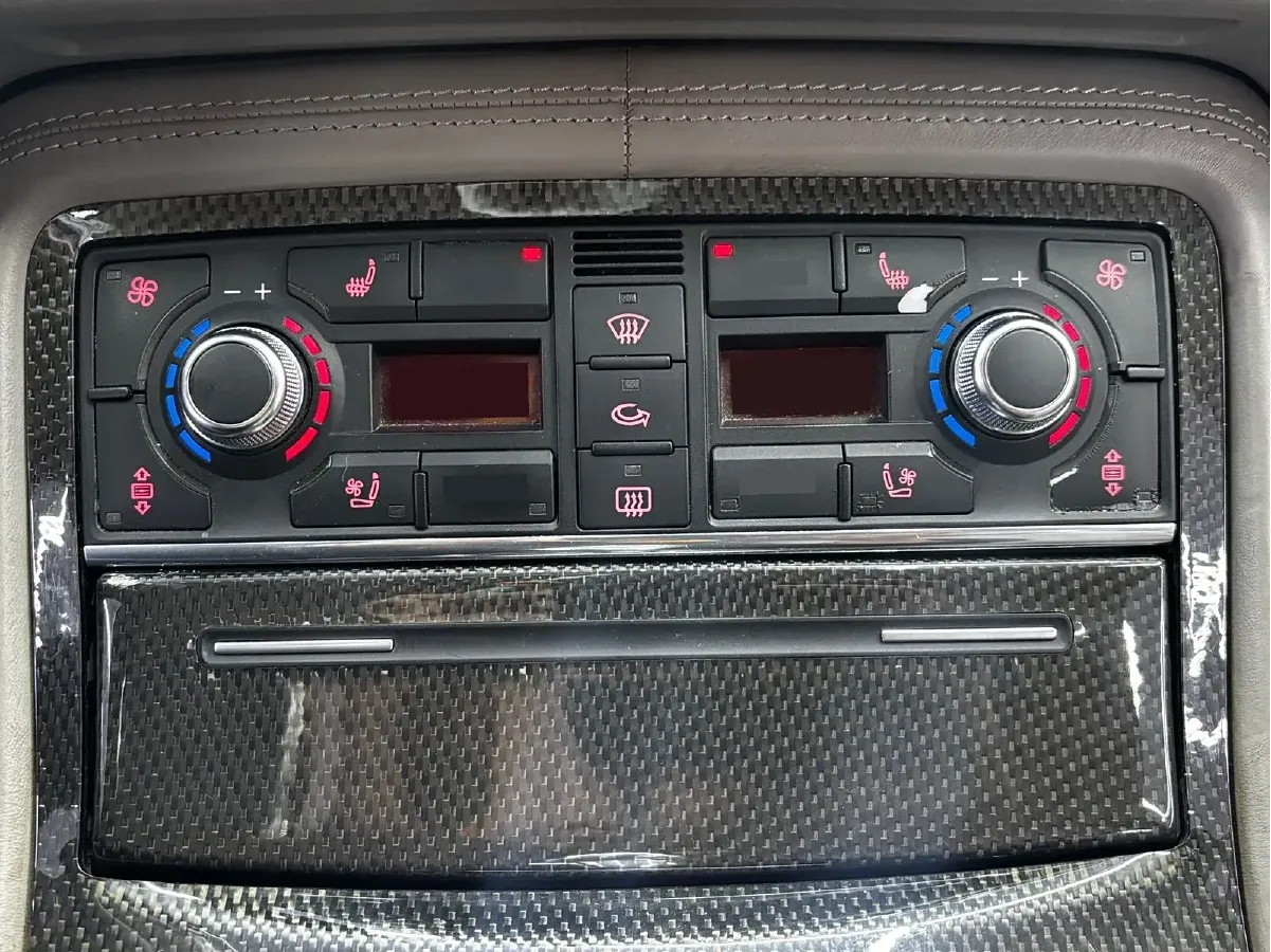 2009 Audi S8 5.2L 450HP V10 6AT,autocango,china used car exporter,china ev exporter,chinese used car exporter,chinese used ev exporter