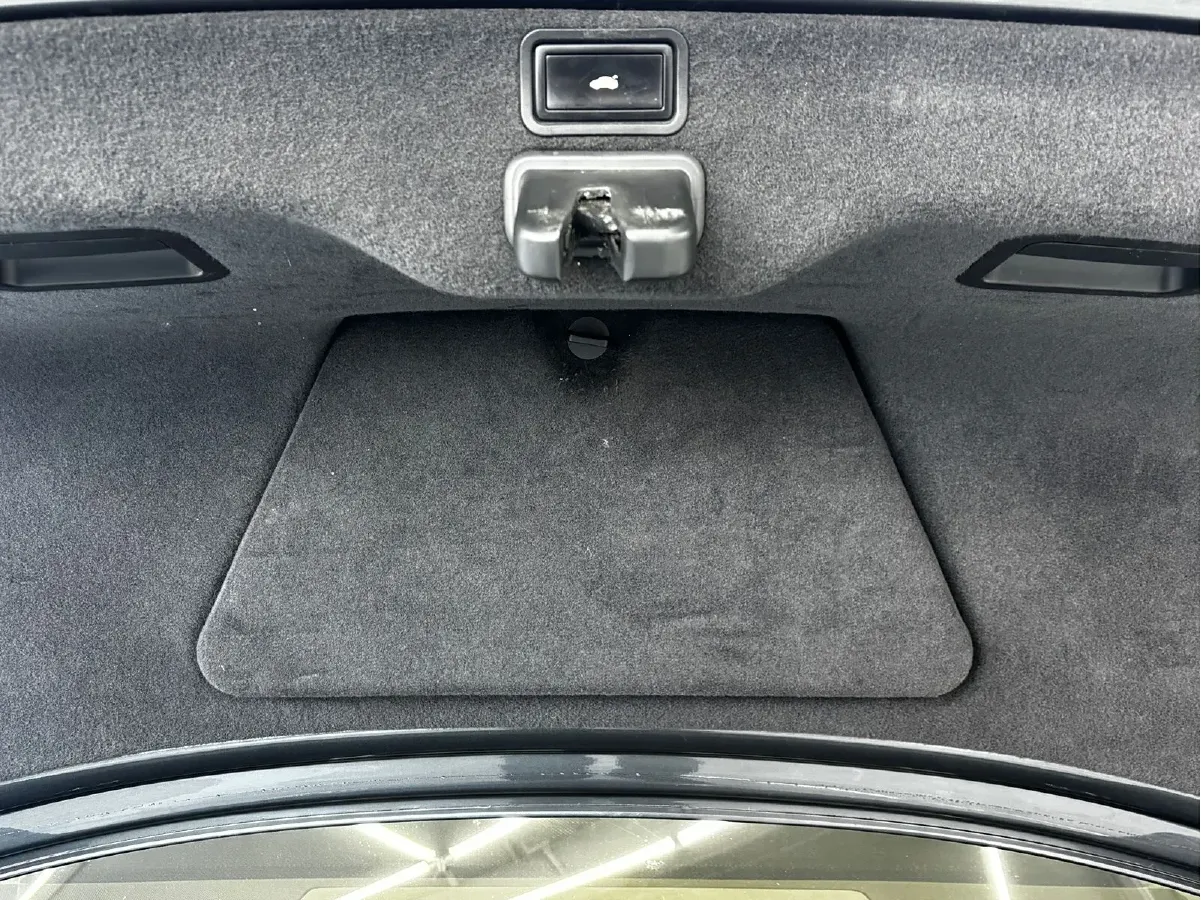 2009 Audi S8 5.2L 450HP V10 6AT,autocango,china used car exporter,china ev exporter,chinese used car exporter,chinese used ev exporter