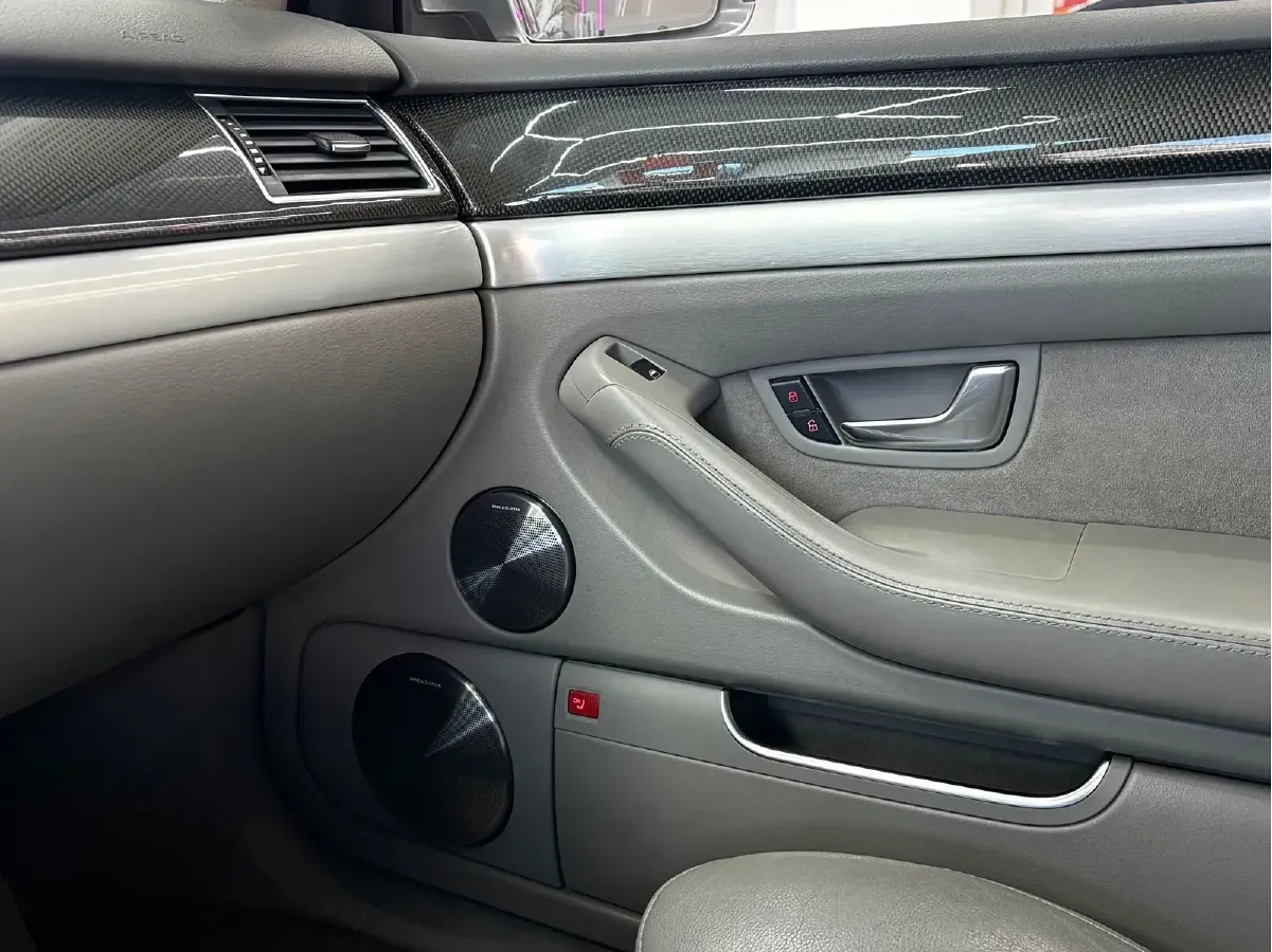 2009 Audi S8 5.2L 450HP V10 6AT,autocango,china used car exporter,china ev exporter,chinese used car exporter,chinese used ev exporter