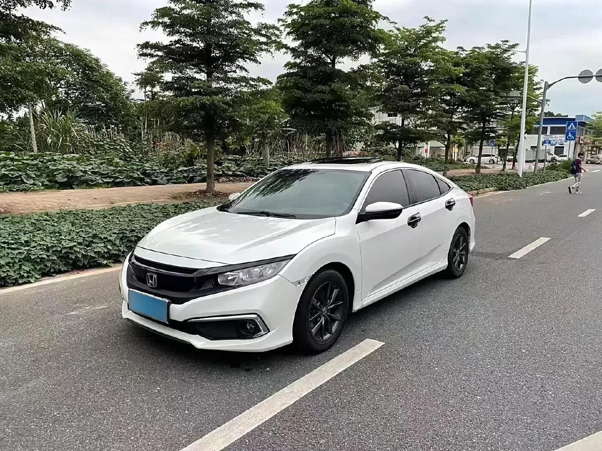 2016 Honda Civic 1.5T 177HP L4 CVT