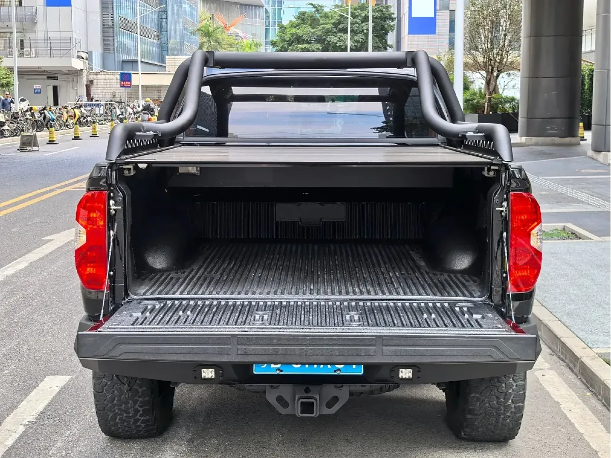 2014 Toyota Tundra 5.7L 386HP V8 6AT,autocango,china used car exporter,china ev exporter,chinese used car exporter,chinese used ev exporter