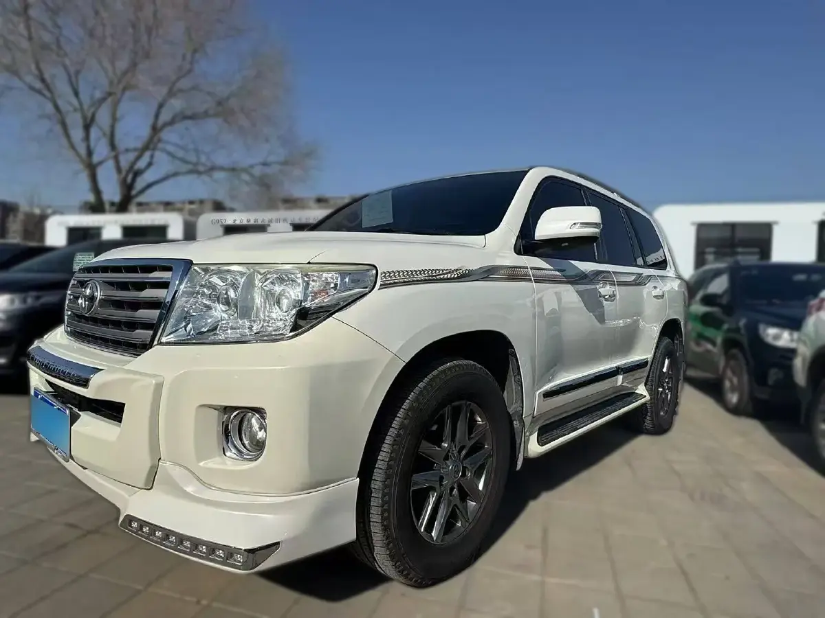 2015 Toyota Land Cruiser 4.0L 275HP V6 5AT