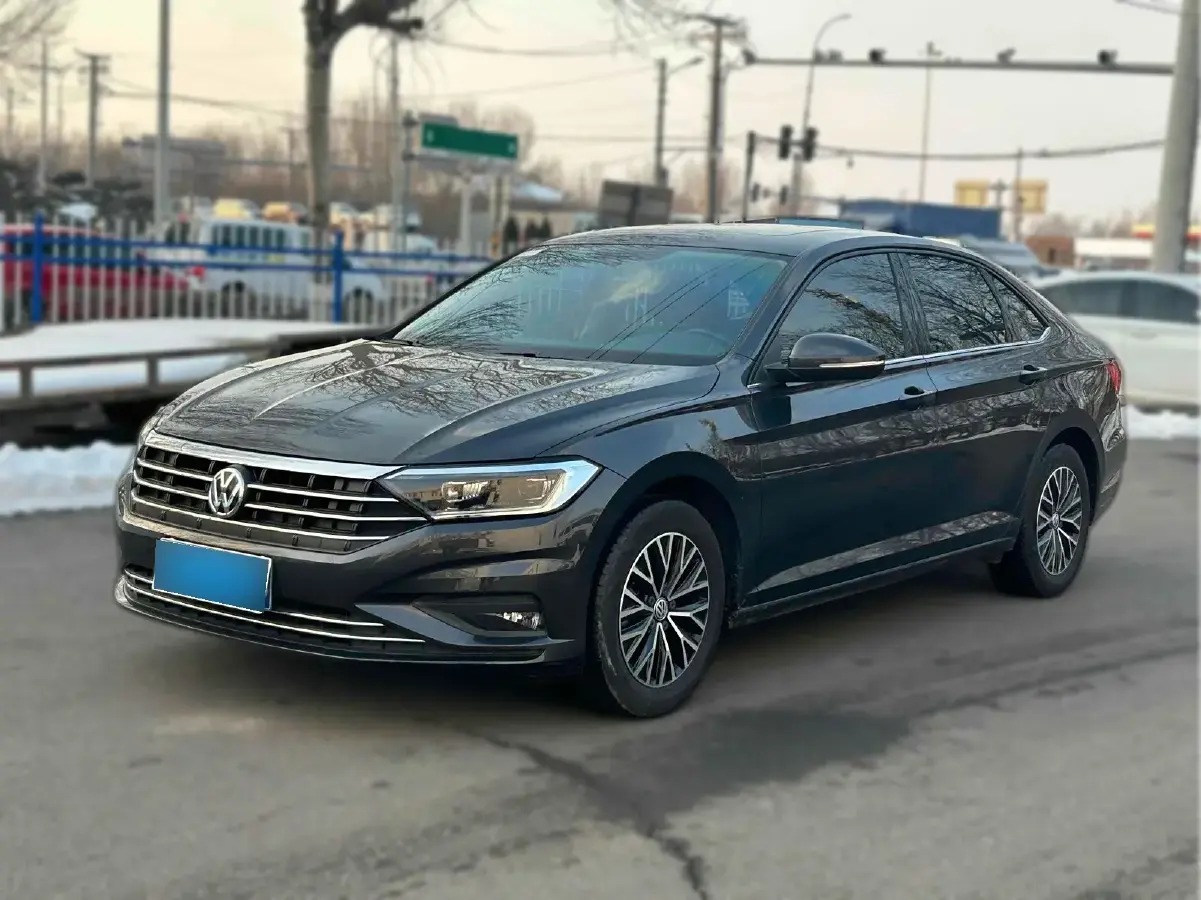 2019 Volkswagen Sagitar 1.2T 116HP L4 7DCT
