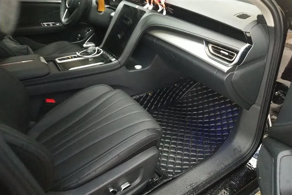 2023 HongQi H5 1.5T 169HP L4 7DCT,autocango,china used car exporter,china ev exporter,chinese used car exporter,chinese used ev exporter