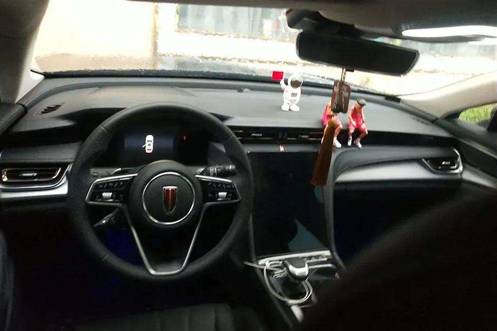 2023 HongQi H5 1.5T 169HP L4 7DCT,autocango,china used car exporter,china ev exporter,chinese used car exporter,chinese used ev exporter