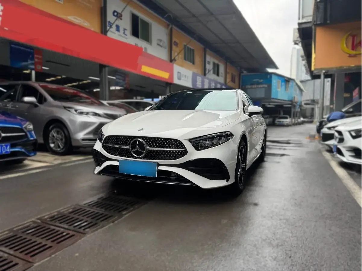 2024 Mercedes-Benz A Class 1.3T 163HP L4 7DCT