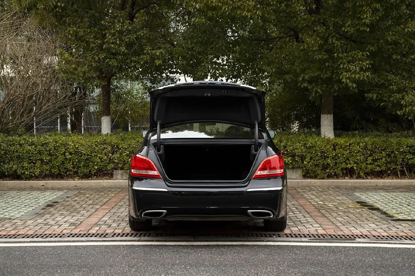 2012 Hyundai Equus 5.0L 430HP V8 8AT,autocango,china used car exporter,china ev exporter,chinese used car exporter,chinese used ev exporter