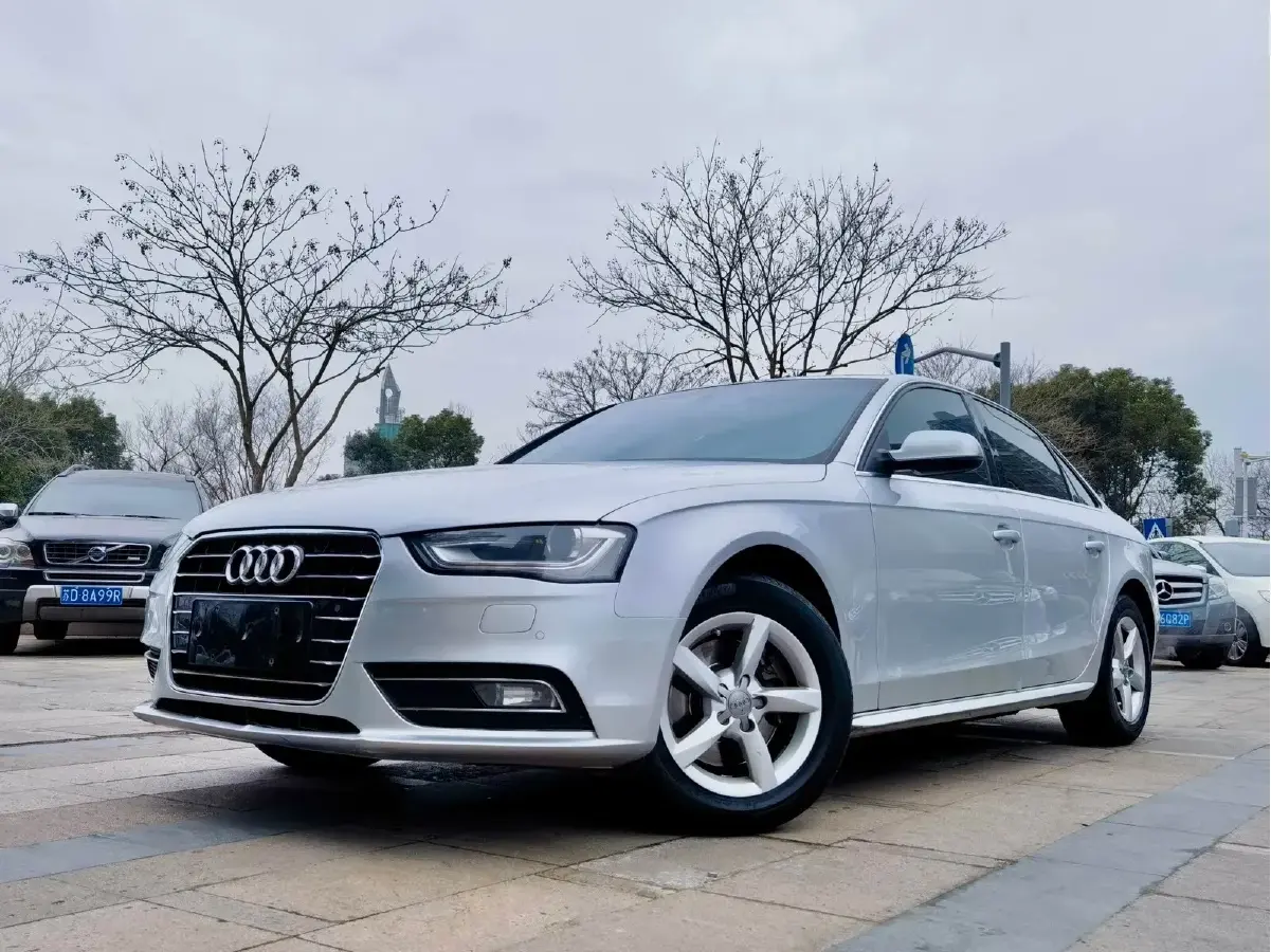 2015 Audi A4L 2.0T 180HP L4 CVT,autocango,china used car exporter,china ev exporter,chinese used car exporter,chinese used ev exporter