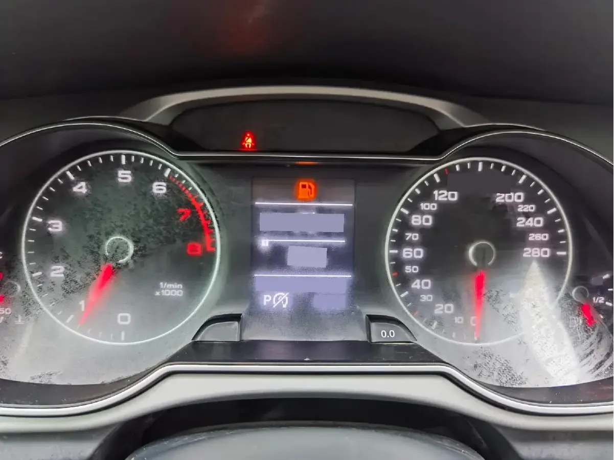 2015 Audi A4L 2.0T 180HP L4 CVT,autocango,china used car exporter,china ev exporter,chinese used car exporter,chinese used ev exporter